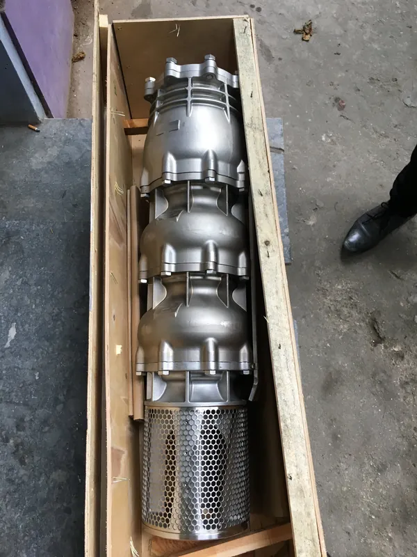 Máy bơm hỏa tiễn giếng khoan cánh inox - Trung Kiên